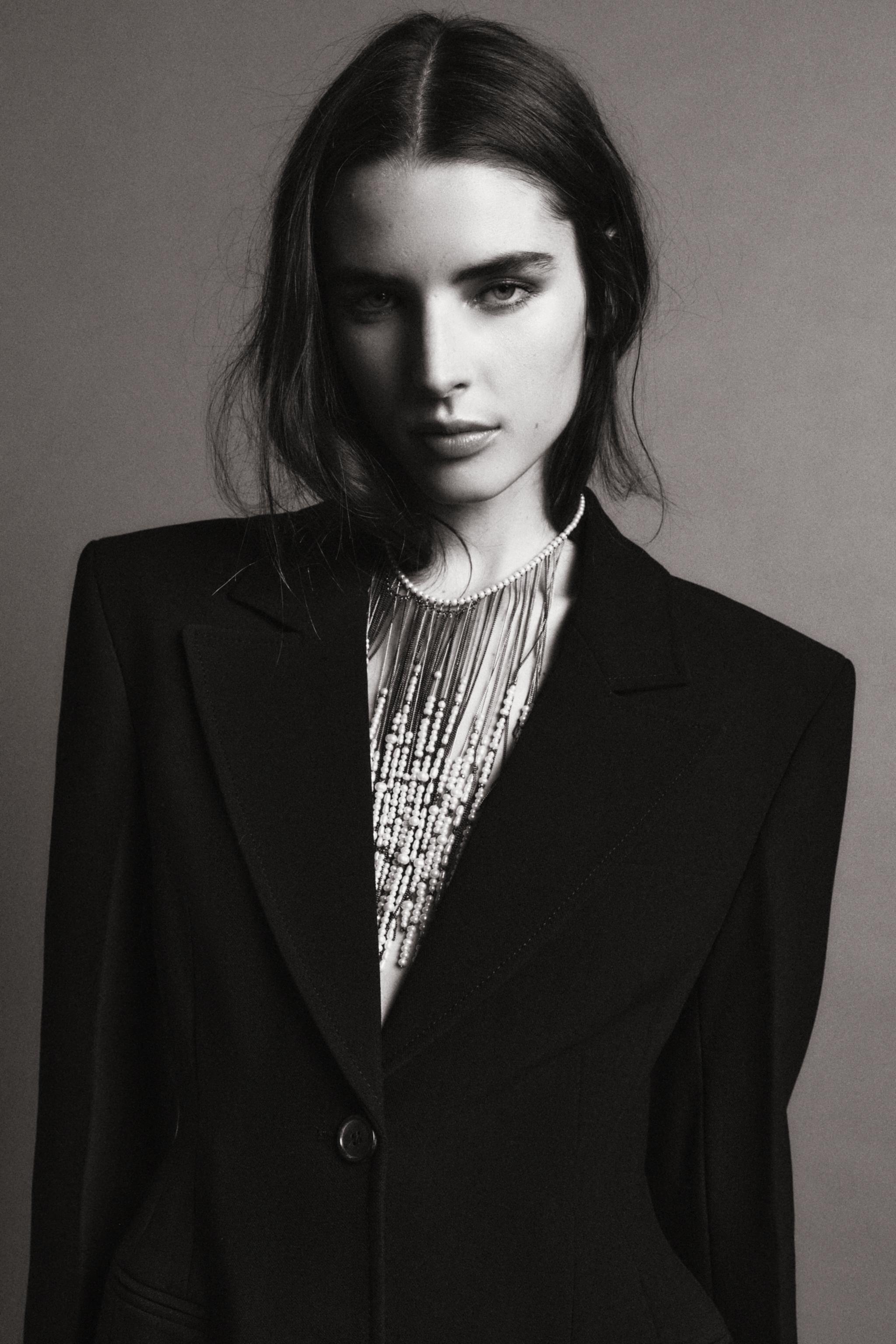 VESTE AJUSTÉE SURPIQÛRES ZW COLLECTION